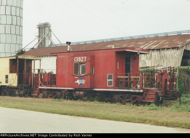 MP Caboose #13927